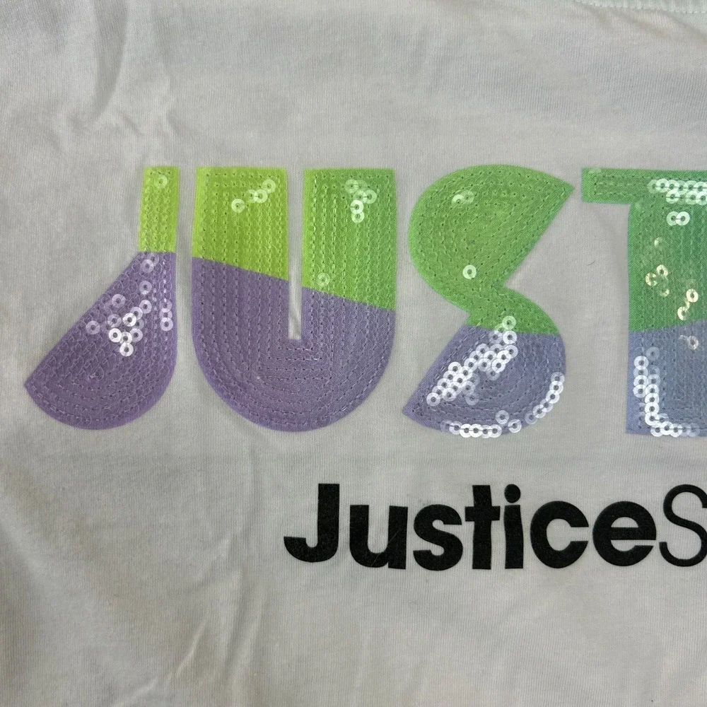 Justice sport embrace